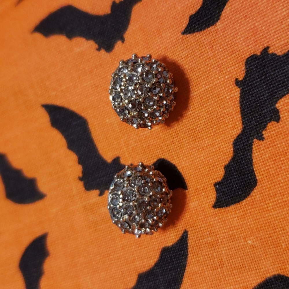 LIA SOFIA STUD EARRINGS IN EXCELLENT USABLE CONDITION.